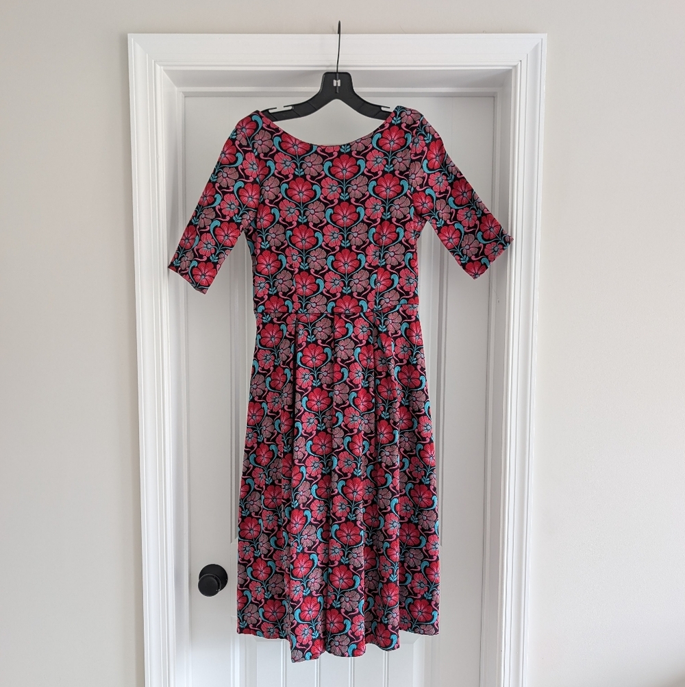 Closet | Pink and Black Floral Midi Dress